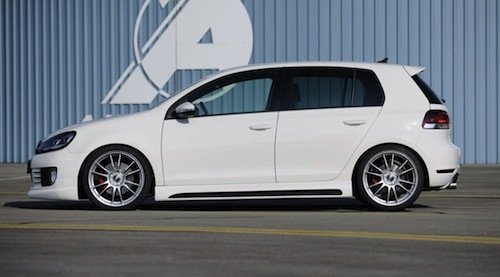 Volkswagen Golf GTI por Rieger